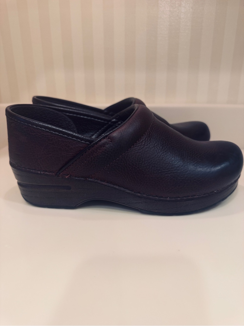 Dansko Professional Brown Leather Clog Mules Shoes - Picture 8 of 14